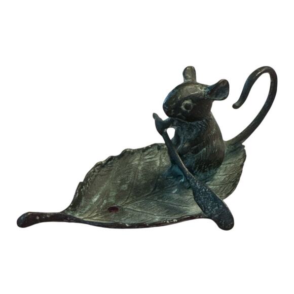 Vintage Metal Candlestick Holder Mouse Mice Brass Leaf Boat Paddling Figurine